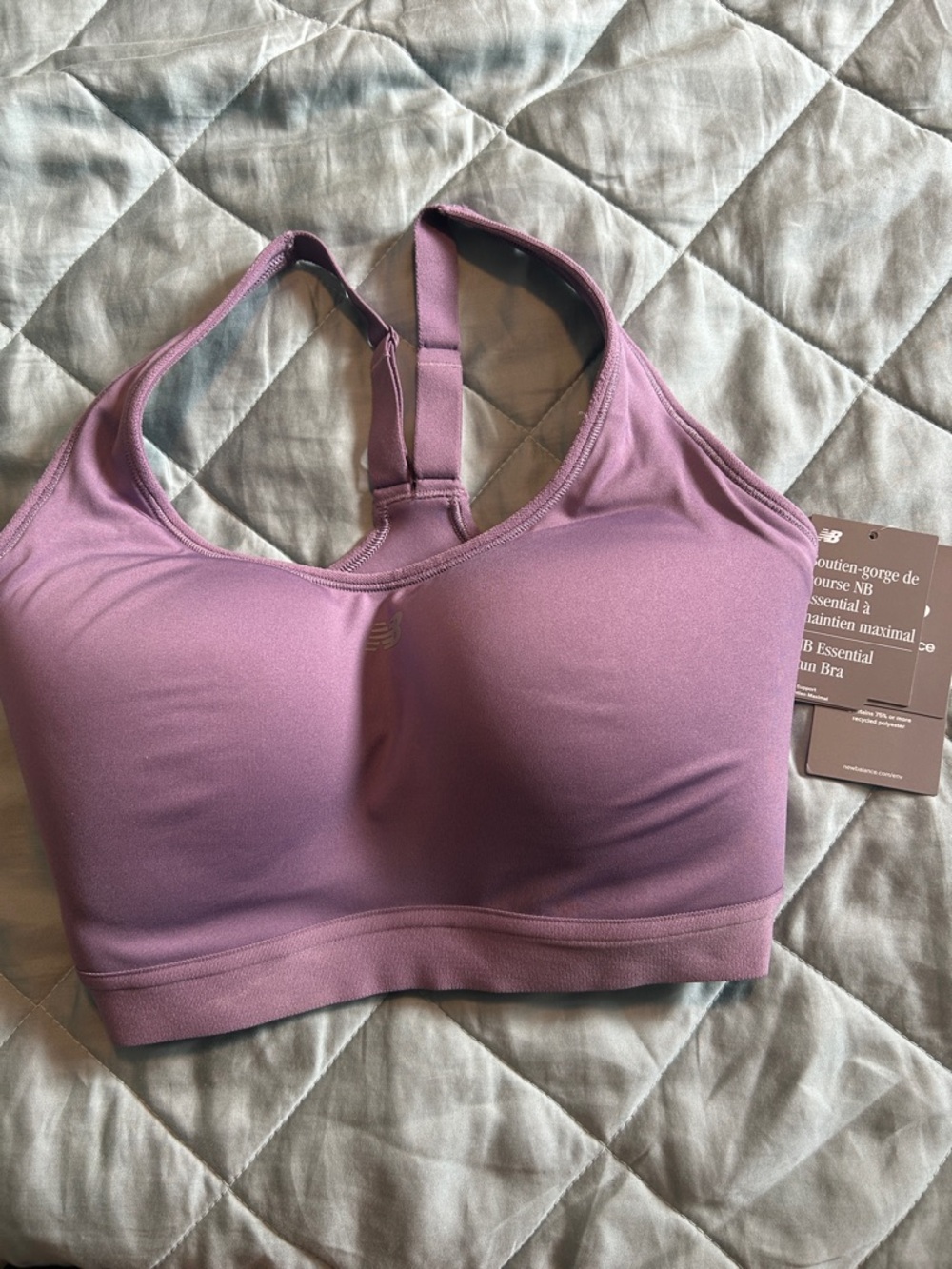 New Balance- NB Essential Run Bra